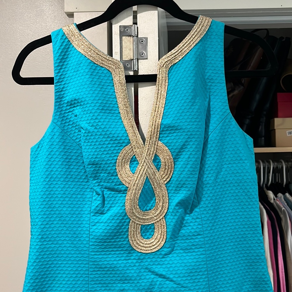 Women’s Lilly Pulitzer shift dress